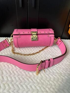 Pink Barrel Crossbody Bag with Gold Chain Strap